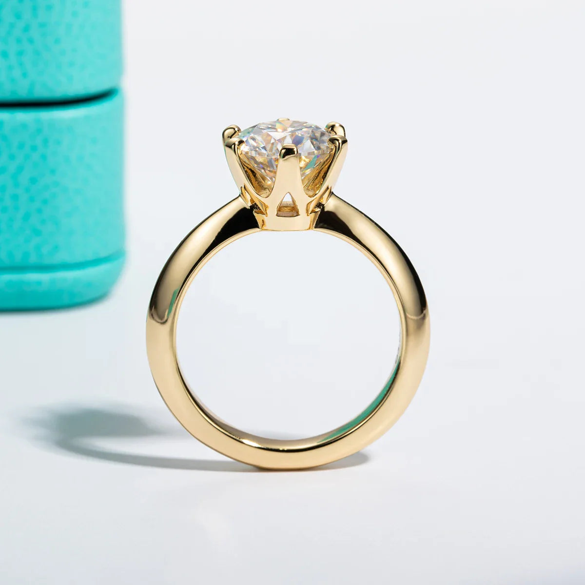 2CT Round Cut Moissanite Solitaire Ring