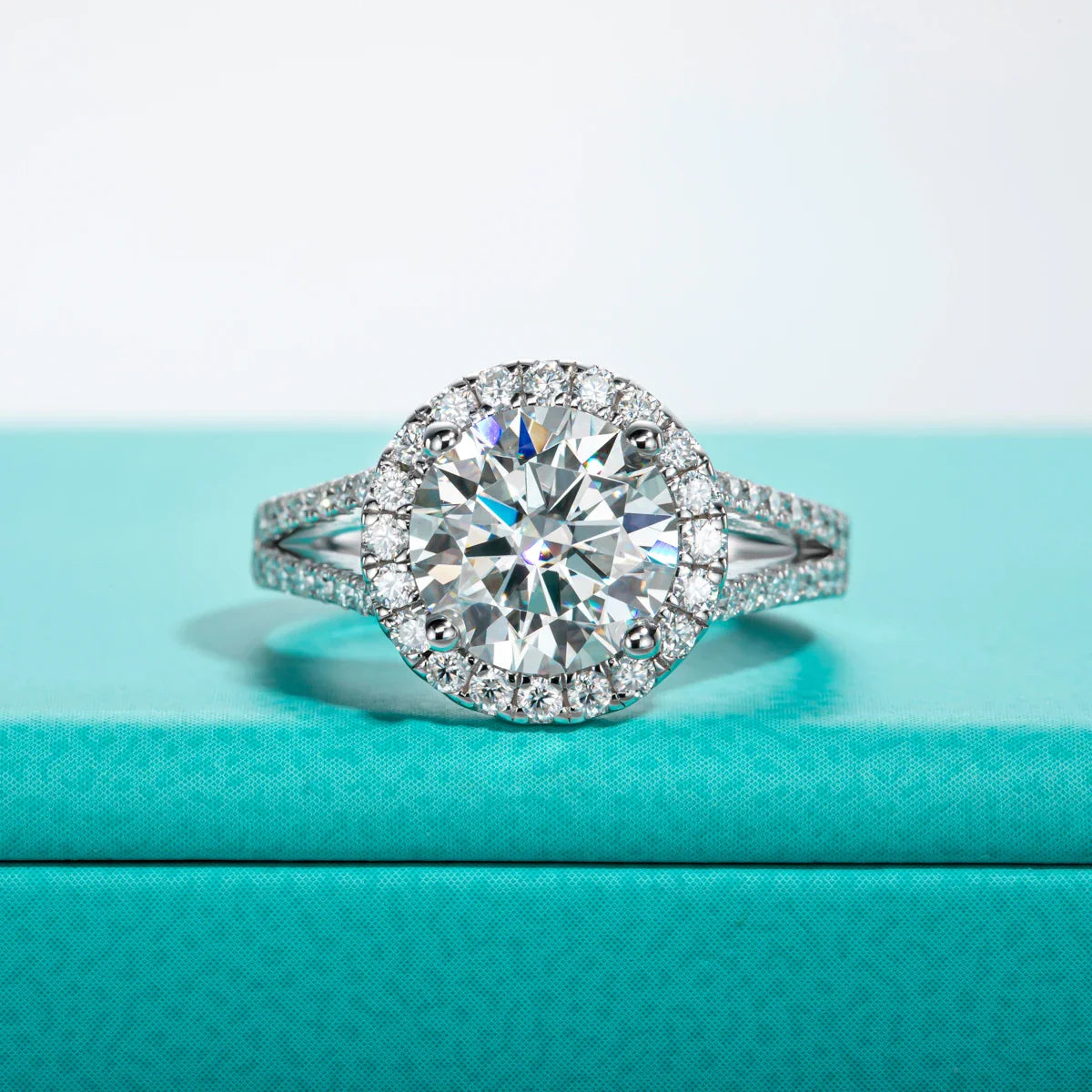 3 CT Round Cut Moissanite Halo Engagement Ring