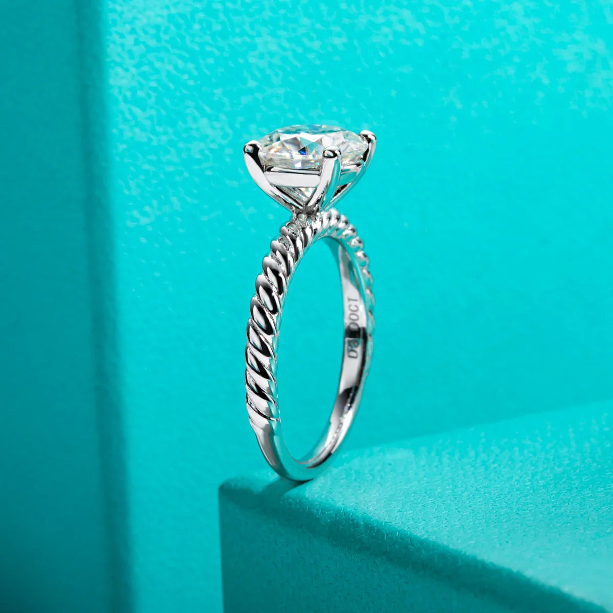 VVS1 D Color 2CT/3CT Moissanite Engagement Ring