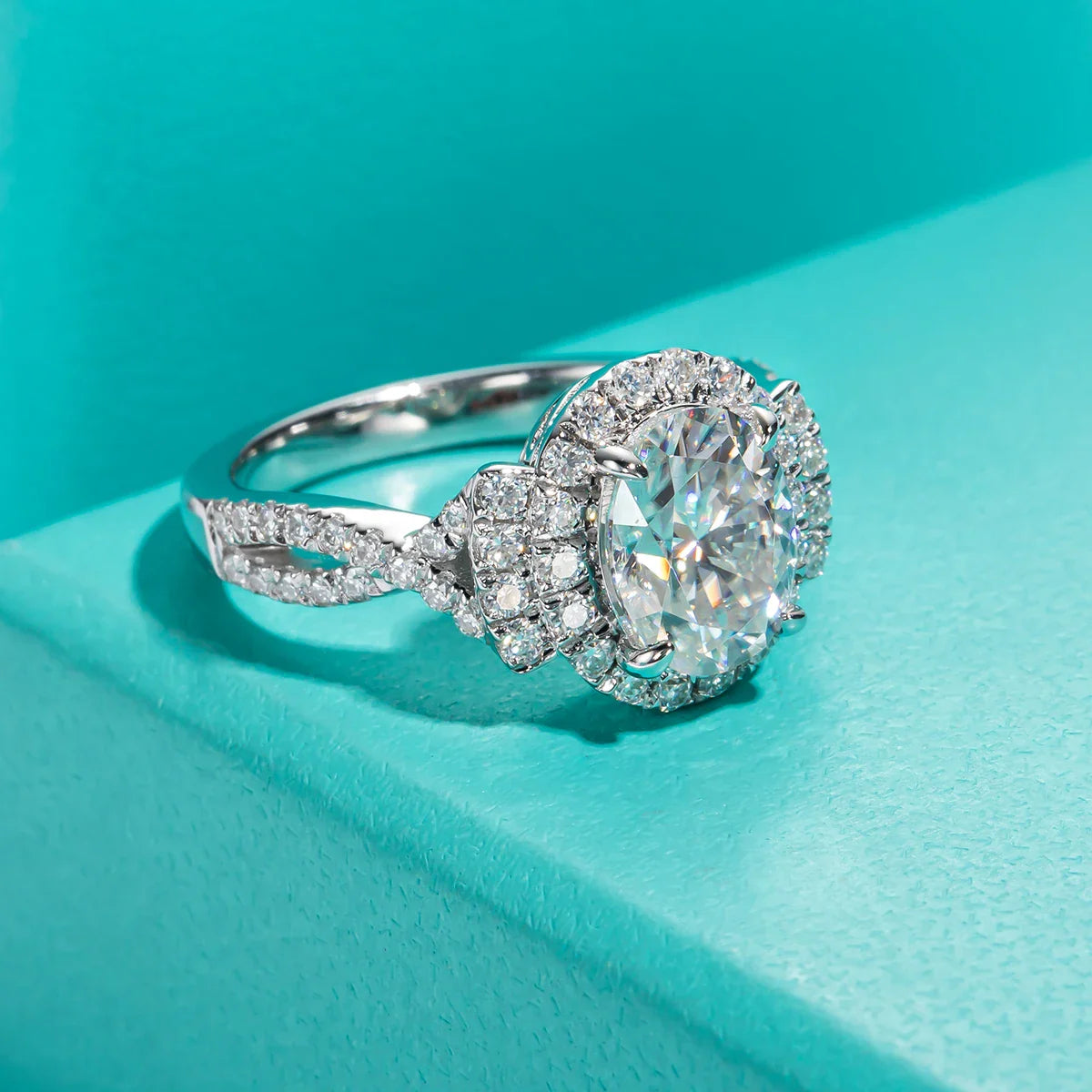 2 CT Oval Cut Moissanite Halo Engagement Ring